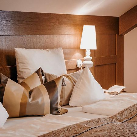 Der Eisvogel - Wellness- & Genusshotel บัดเกิกกิง ภายนอก รูปภาพ
