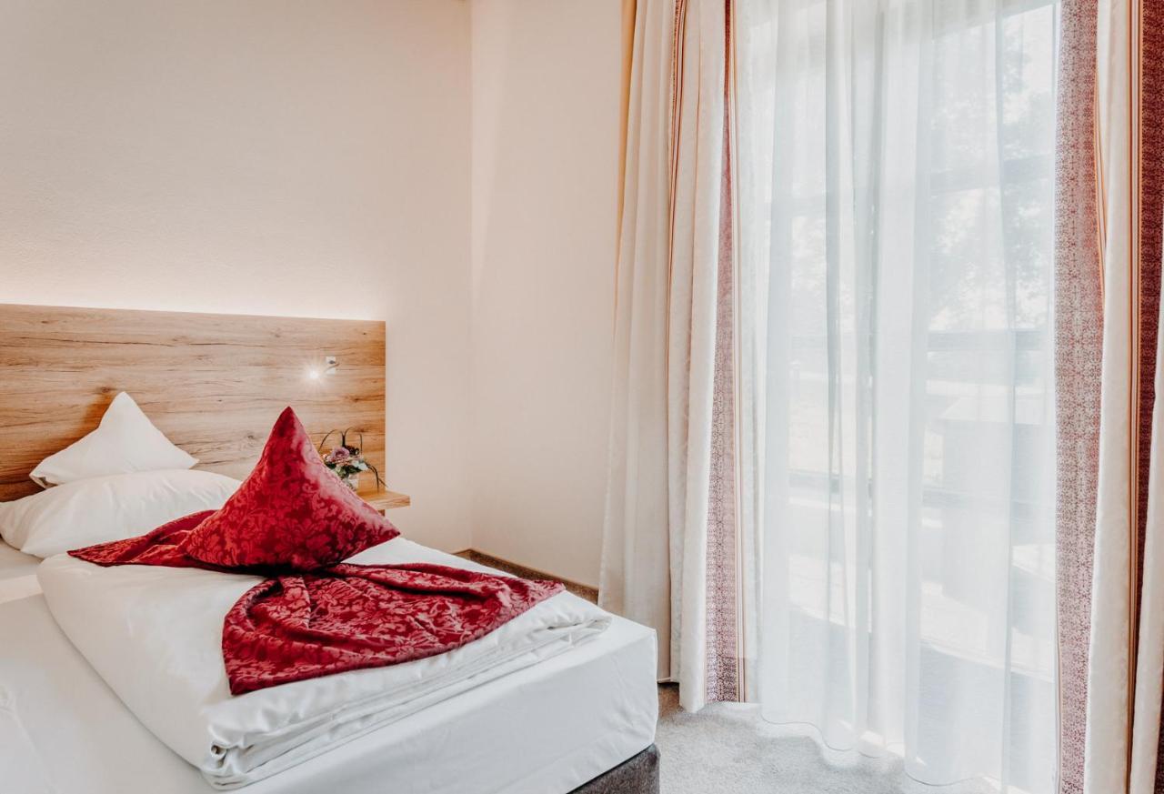 Der Eisvogel - Wellness- & Genusshotel บัดเกิกกิง ภายนอก รูปภาพ